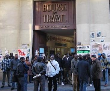 Entrée de la bourse du travail près de la place de la république le 27 mars dernier