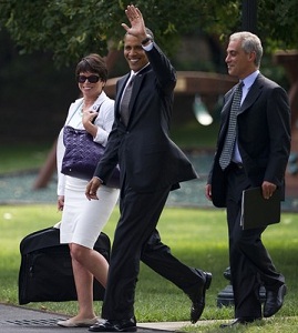 Barack Obama entour de Rahm Emanuel et de Valerie Jarrett