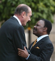Jacques Chirac et le dfunt prsident gabonais Omar Bongo Ondimba
