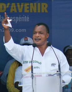 Denis Sassou Nguesso le 10 juillet lors de son dernier meeting de campagne