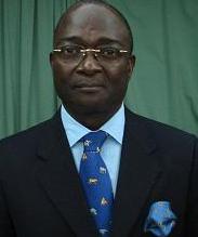 Le premier ministre gabonais Paul Biyoghe Mba