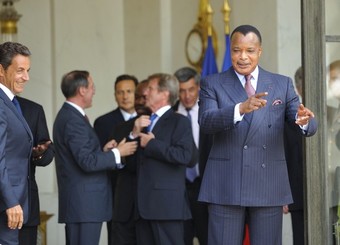 Le prsident congolais Denis Sassou Nguesso  l'Elyse le 13 avril 2010