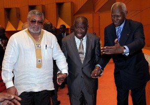 Laurent Gbagbo en compagnie d'Abdou Diouf et de Jerry Rawlings 