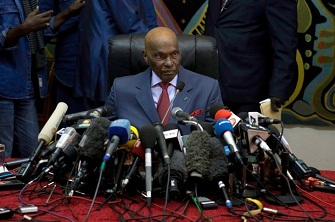 Abdoulaye Wade en conférence de presse le lundi 27 février 2012
