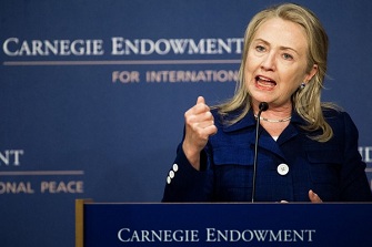 Hillary Clinton lors d'un discours le 30 juillet 2012 devant le think tank  Carnegie Endowment for International Peace