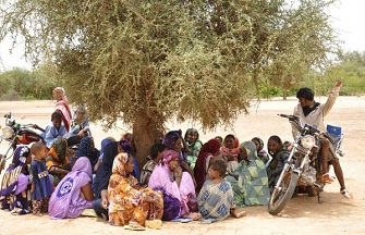 Des rfugis maliens le 26 juillet 2012  Mentao dans le nord de Ouagadougou