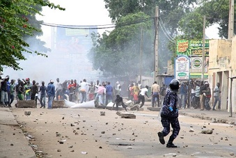 Clash entre les forces de sécurité togolaises et les manifestants le 22 août à Lomé