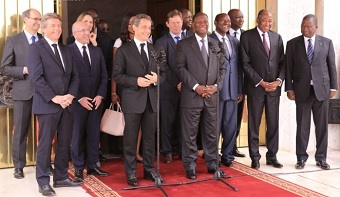 Nicolas Sarkozy et Alassane Ouattara  Abidjan le 18 mars 2016