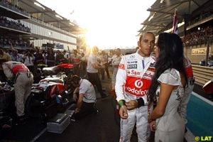 Lewis Hamilton et sa compagne Nicole Scherzinger sur la grille de dpart