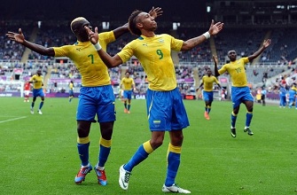 Pierre Aymeric Aubameyang clbre le but gabonais face  la Suisse le 26 juillet 2012 lors du tournoi olympique