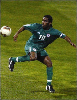 Le Nigeria d'Okocha file vers une autre qualification au Mondial 