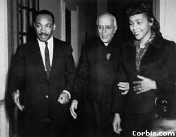 Martin Luther King, Coretta Scott King et Nehru, premier ministre indien 