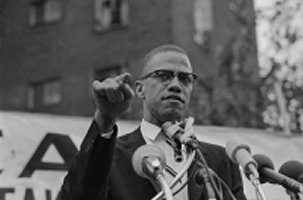 Malcolm X electrisant la foule