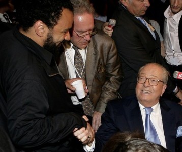 Dieudonn et Jean-Marie Le Pen lors des prsidentielles 2007