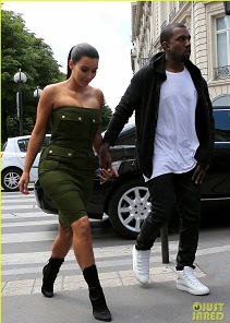 Kanye West et Kim Kardashian lors d'un sjour  Paris