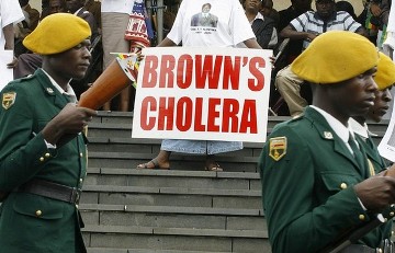 Gordon Brown accus d'tre responsable de l'pidmie de cholra qui svit dans le pays