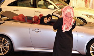 Contrairement aux apparences, les femmes n'ont toujours pas le droit de conduire en Arabie Saoudite