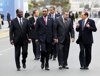 Mahamadou Issoufou lors du sommet du G20  Deauville. on reconnait aussi Alassane Ouattara, Ban Ki Moon, Barack Obama, Sylvio Berlusconi et Essam Sharaf, 1er ministre gyptien