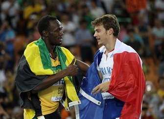 Usain Bolt et Christophe Lematre aprs la finale du 200 mtres