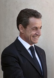 Nicolas Sarkozy sourit, mais la droite a subi une cuisante dfaite aux snatoriales