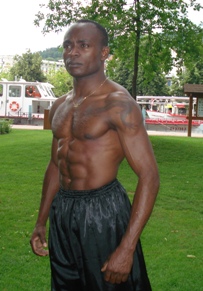 Dominique Saatenang