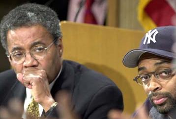 Lors d'une conférence en compagnie de Spike Lee