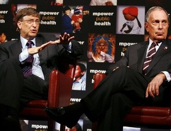 Michael Bloomberg en compagnie de Bill Gates