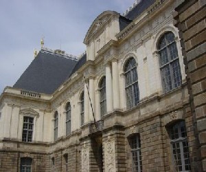  Le Parlement de Bretagne  Rennes, o devait se tenir un procs d'assises renvoy pour cause de ramadan.