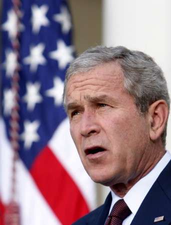 le président américain Géorges Bush, interviendra à la convention républicaine, via une liaison satellitaire