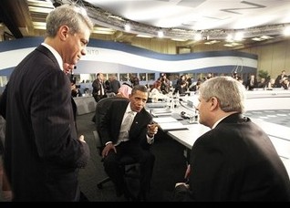Rahm Emanuel, Barack Obama et le 1er ministre canadien Stephen Harper lors du G20 le 27 juin 2010
