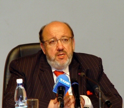 Louis Michel, commissaire europen au dveloppement