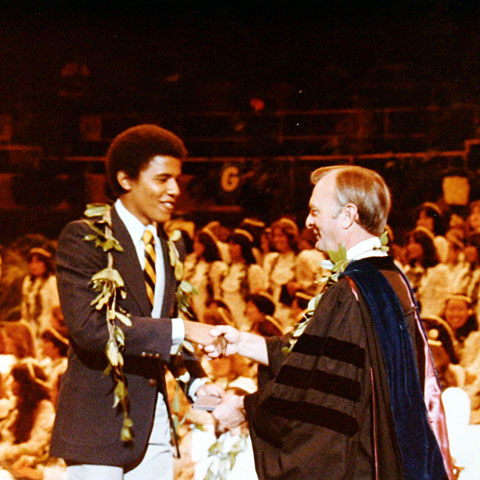 Diplm de la Harvard Law School en 1991