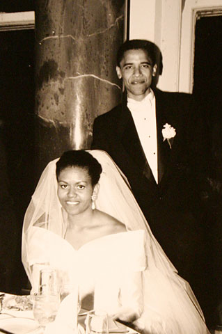 Michelle et Barack Obama lors de leur mariage en 1992  Chicago