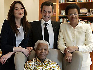 Carla Bruni, Nicolas Sarkozy, Graa Machel et Nelson Mandela