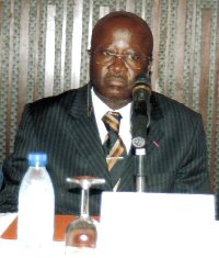 Le ministre camerounais de la Communication, Jean Pierre Biyiti bi Essam 