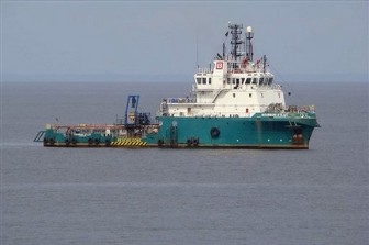 Le ''bourbon atlas'' effectue des recherches dans la zone du crash