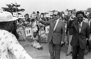 Omar Bongo et Franois Mitterrand photographis au dbut des annes 80