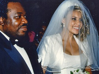 Le mariage d'Ali et Inge Bongo en 1994; Cette dernire revendique sa place de premire dame du Gabon