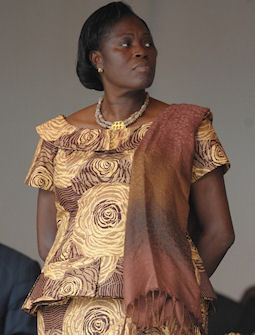 Aprs avoir annonc la candidature de ''Laurent'', Simone Gbagbo voque un report des lections...