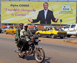 Affiche  de campagne du candidat Alpha Cond 