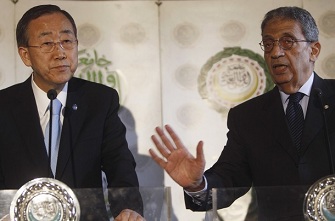 Amr Moussa et Ban Ki Moon le lundi 21 mars 2011 au QG de la ligue arabe