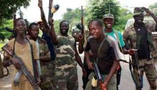 Des combattants pro-Ouattara, le 28 mars 2011  l'ouest de la Cte d'Ivoire.