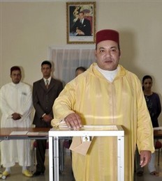 Mohammed VI vote le vendredi 1er juillet 2011