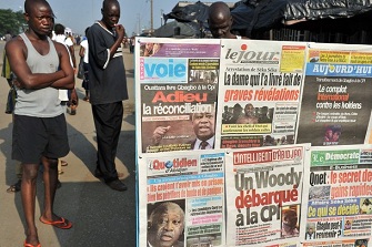 Les titres de la presse ivoiriennes du 30 novembre 2011 voquant le transfrement de Laurent Gbagbo  la CPI