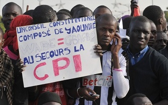 Manifestation le vendredi 27 janvier 2012  Dakar contre la candidature d'Abdoulaye Wade  la prsidentielle