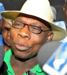 Olusegun Obasanjo  son arrive  Dakar le 21 fvrier 2012