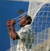 Rashidi Yekini en 1994 à Dallas après son but face à la Bulgarie