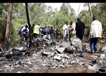 Vue de l'accident d'hlicoptre dans lequel George Saitoti et six autres personnes sont dcdes