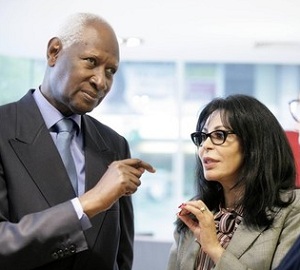 Abdou Diouf, prsident de l'OIF et Yamina Benguigui, ministre dlgue  la francophonie le 12 juin  Bruxelles