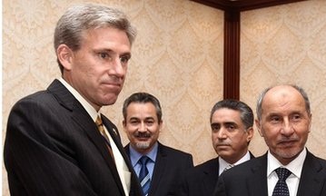Le dfunt ambassadeur des Etats-Unis en Libye Chris Stevens ( gauche)